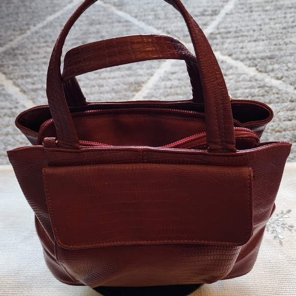 Croft & Barrows Chic Burgundy Tote Bag. - Picture 1 of 12